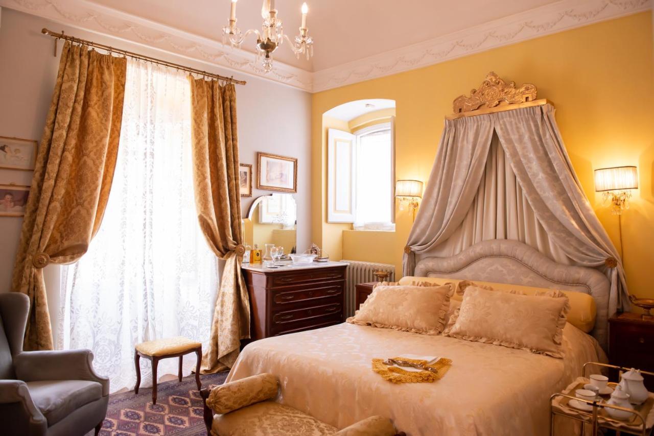 Casa Isabella B&B 罗卡圣乔瓦尼 外观 照片