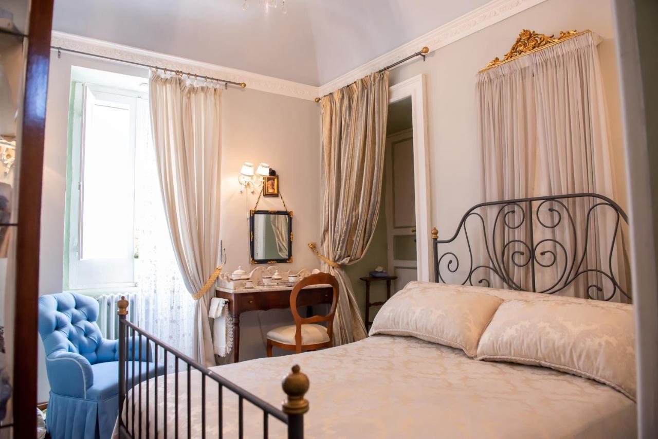 Casa Isabella B&B 罗卡圣乔瓦尼 外观 照片